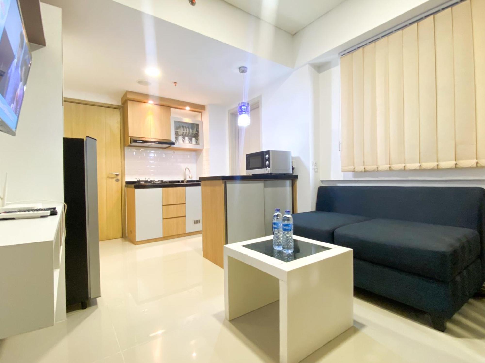 Comfortable 2Br At 25Th Floor Meikarta Apartment By Travelio Cikarang Exterior photo